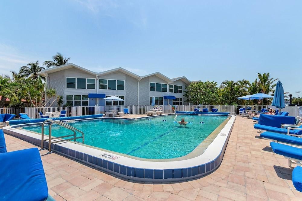 Dolphin Inn Fort Myers Beach Exterior photo
