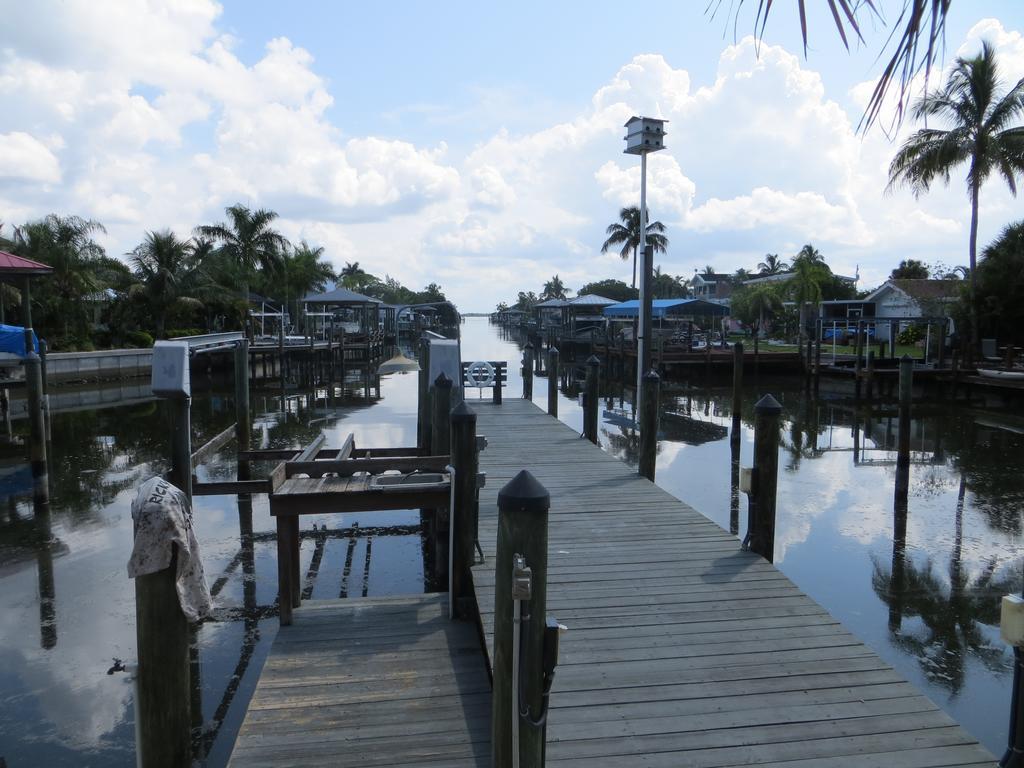 Dolphin Inn Fort Myers Beach Exterior photo