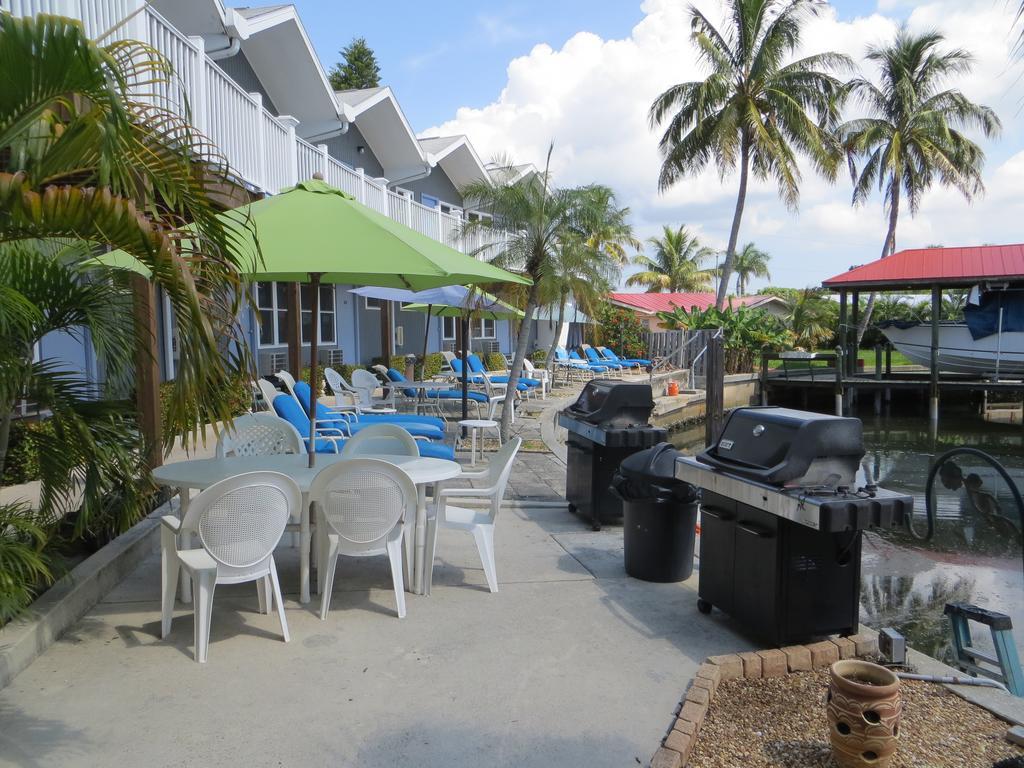 Dolphin Inn Fort Myers Beach Exterior photo