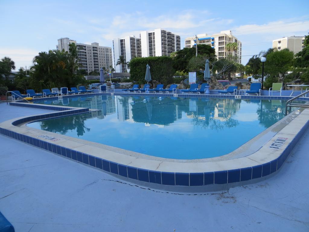 Dolphin Inn Fort Myers Beach Room photo